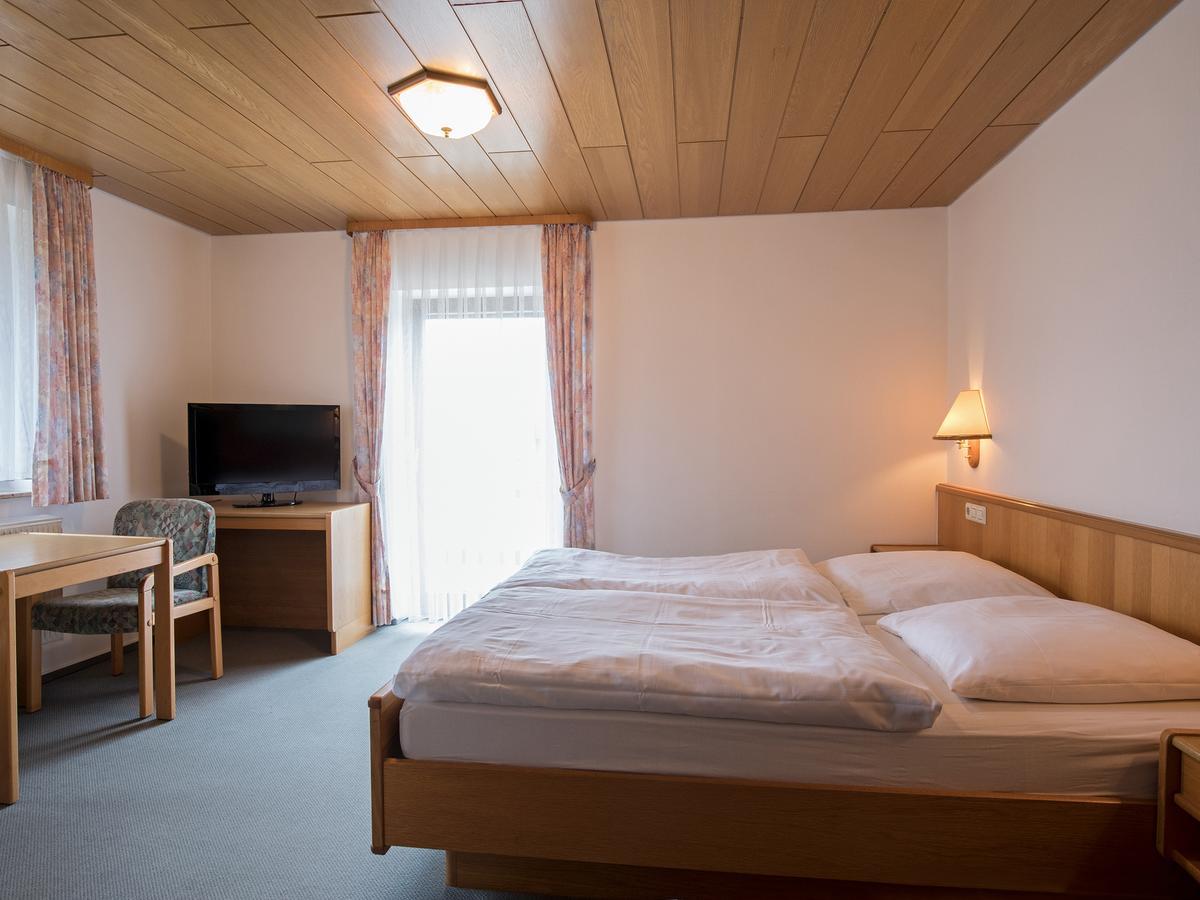 Landgasthof Adler Utzmemmingen Exteriér fotografie